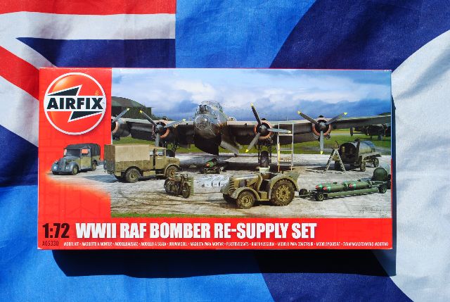 Airfix A05330  WWII RAF BOMBER RE-SUPPLY SET